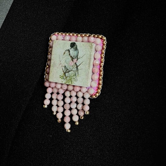 Handmade Pink Beaded Bird Brooch Vintage Style Statement Pin - Picture 2 of 13